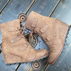 Sorel Joan of Arctic Leather Boots